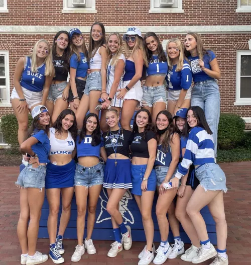 I love college 🍻 by theowuriwufoa