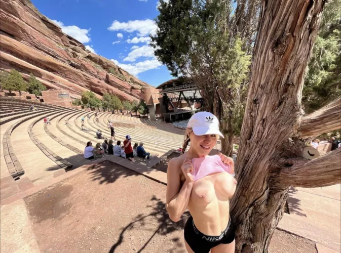 I love flashing them every chance I get :D by bullet_girl