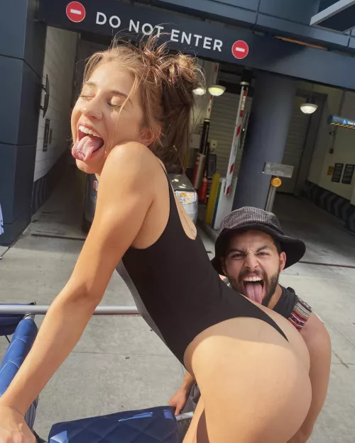 I love getting fucked by the boy in the picture! by littlebopeep333