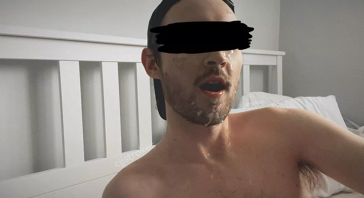 I love giving myself a hot facial 👅 posted by cjjstrokes