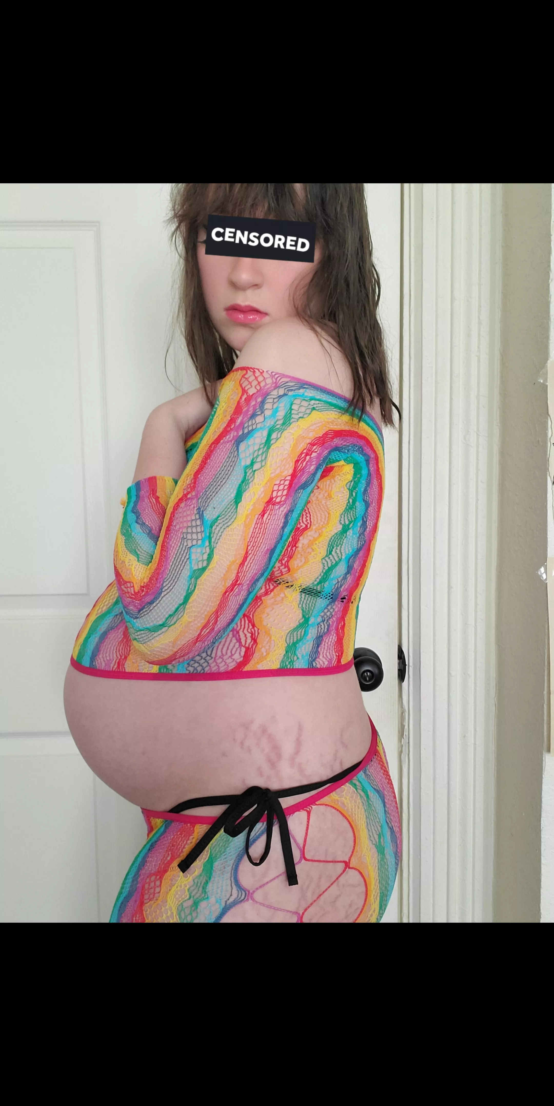 I love how this stretches over my big belly! posted by Loralie_a2023