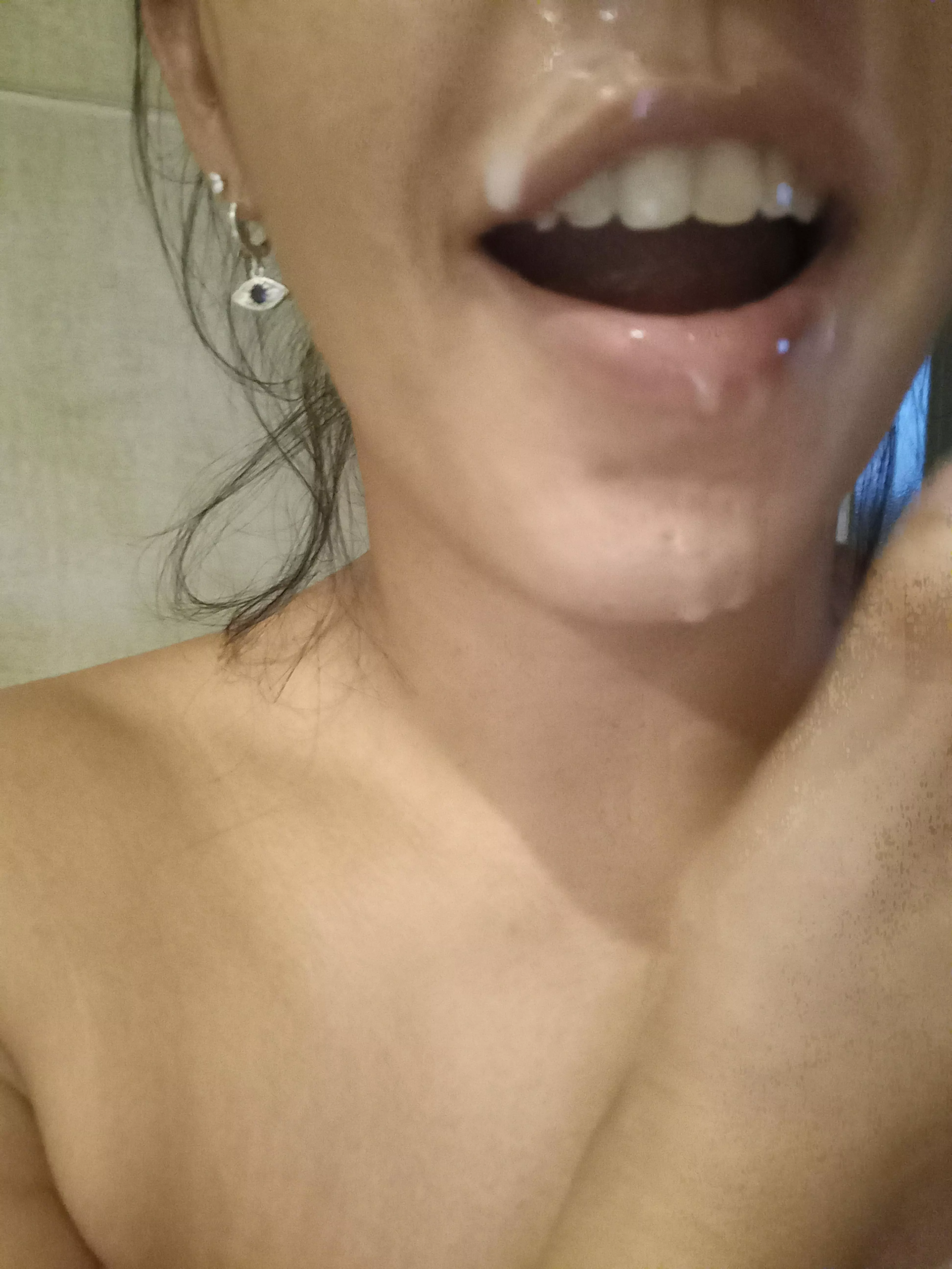 I love it when they cum in my mouth. posted by rubigalactic