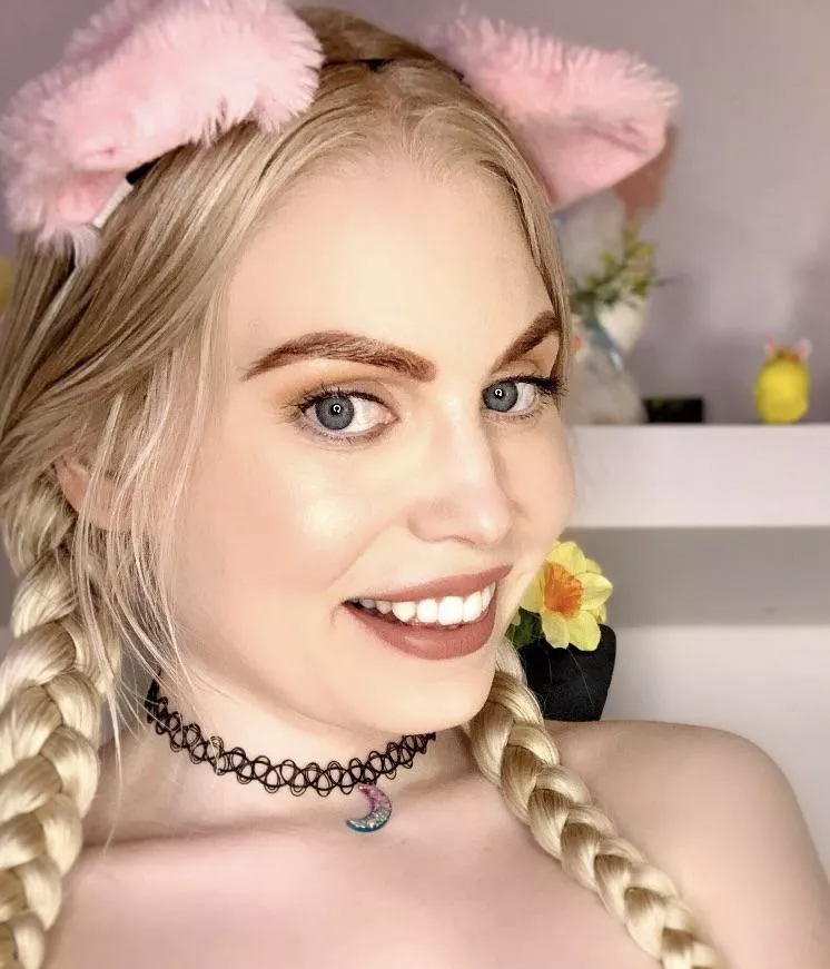 I love it when you tell me I’m a good kitty posted by ittybityprettykitty