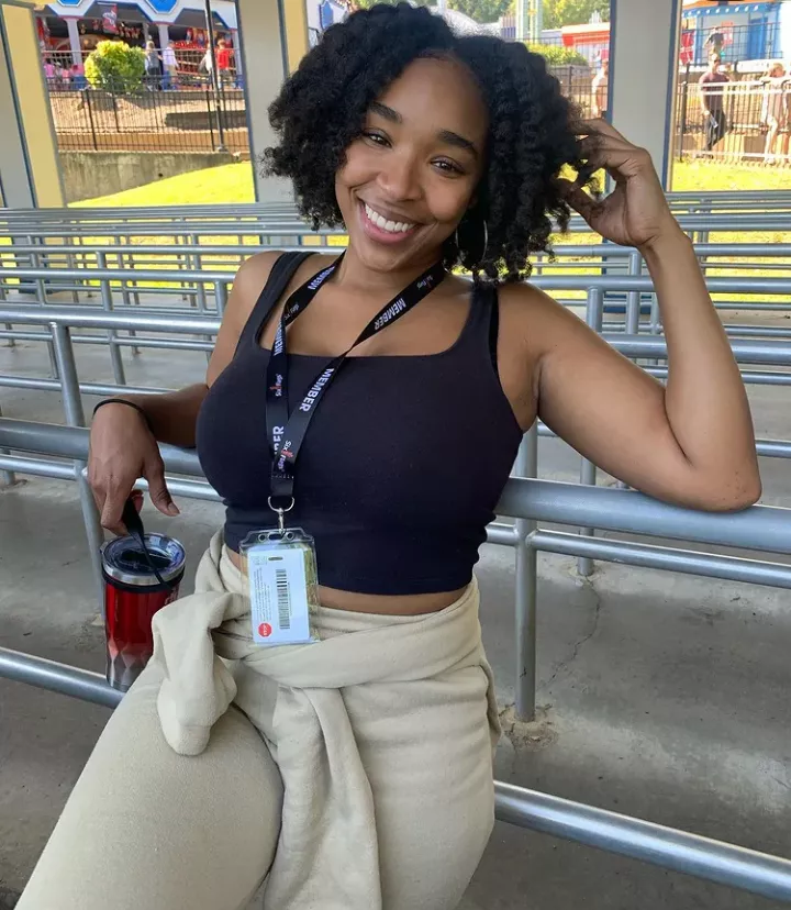 I love me some chocolate 🍫❤️😏 posted by Immediate_Steak1232