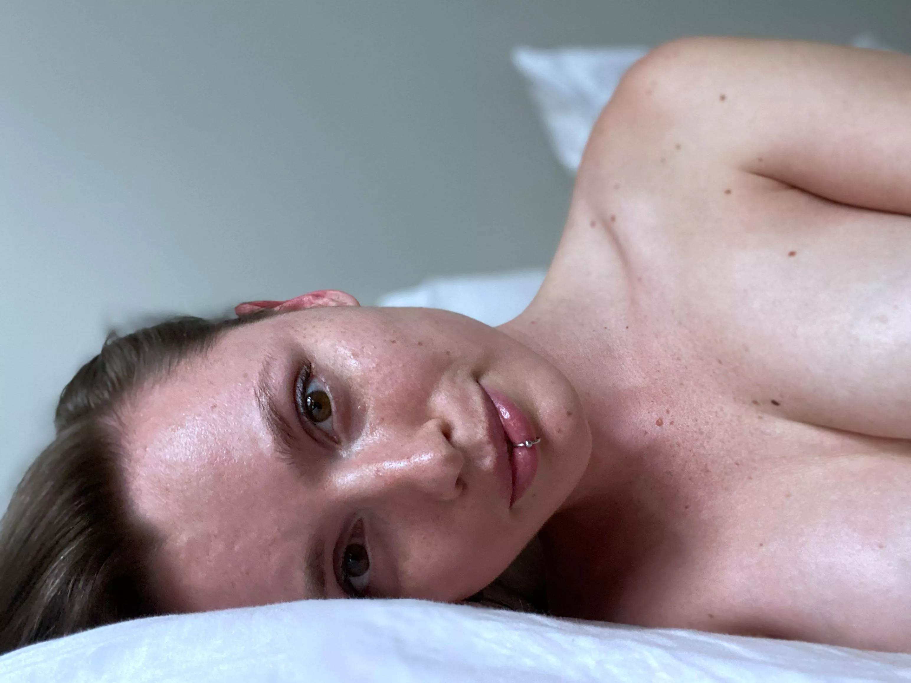 I love my freckles [F26] posted by CuriousCatieCat