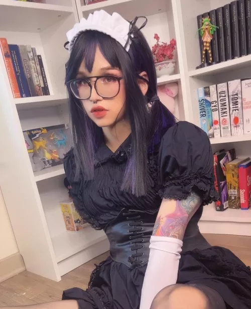 I love my goth maid outfit! Hope you guys have a great weeknd 🖤 by Daithly