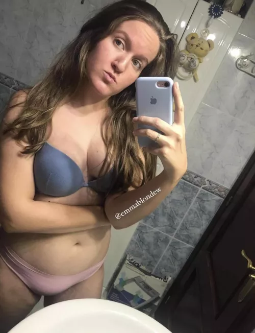 I love my new underwear ❤️ by emmablondew