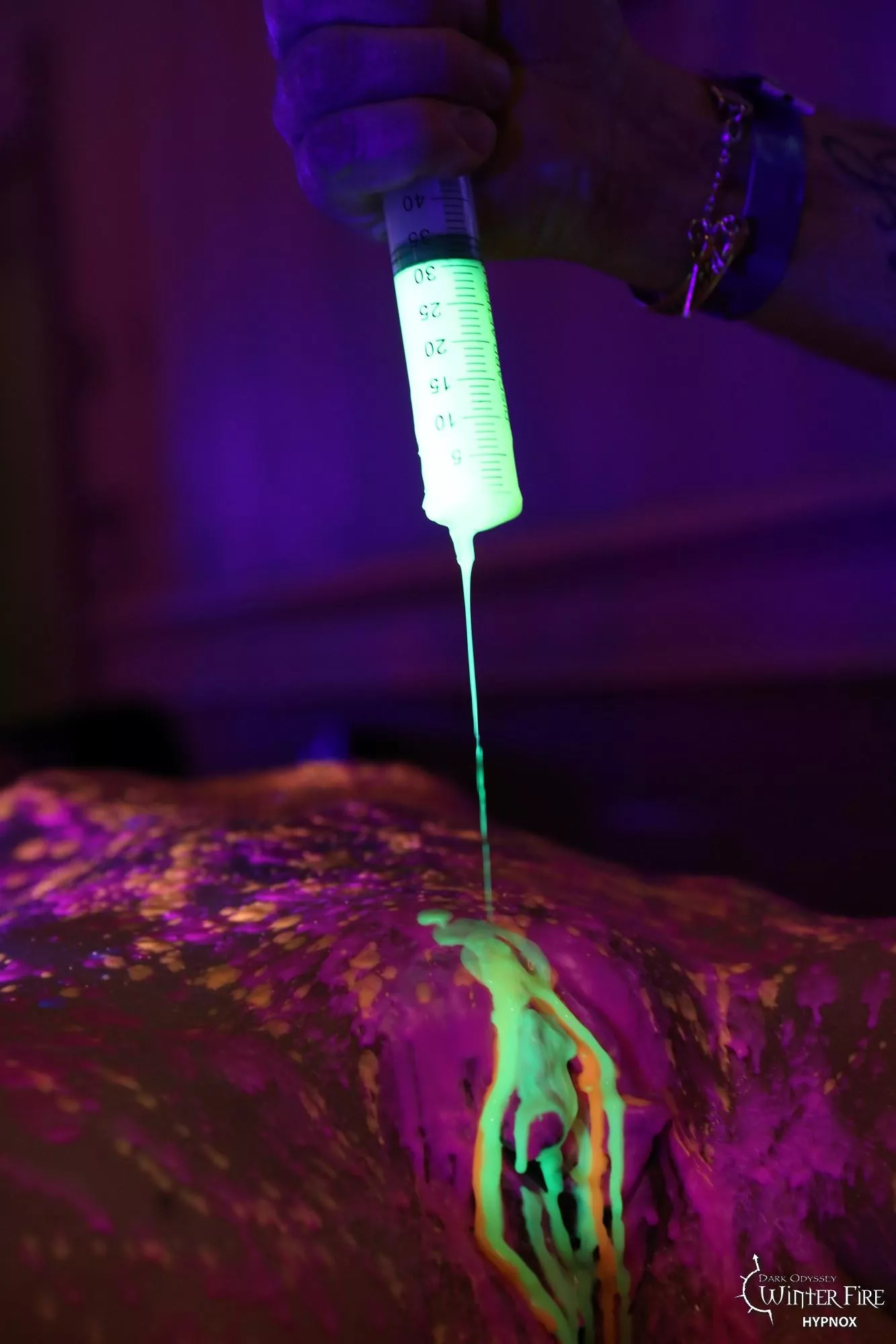 I love my pussy wax [F] [M] posted by chaoticblossom8