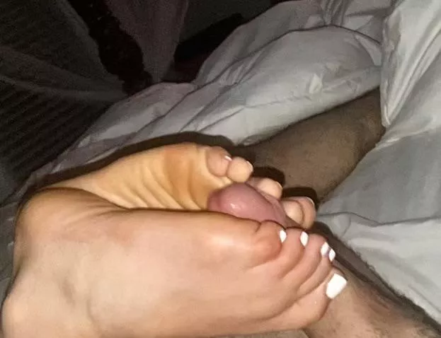 I love my white toes stroking his cock🦶💕 posted by LowKeyFix2752