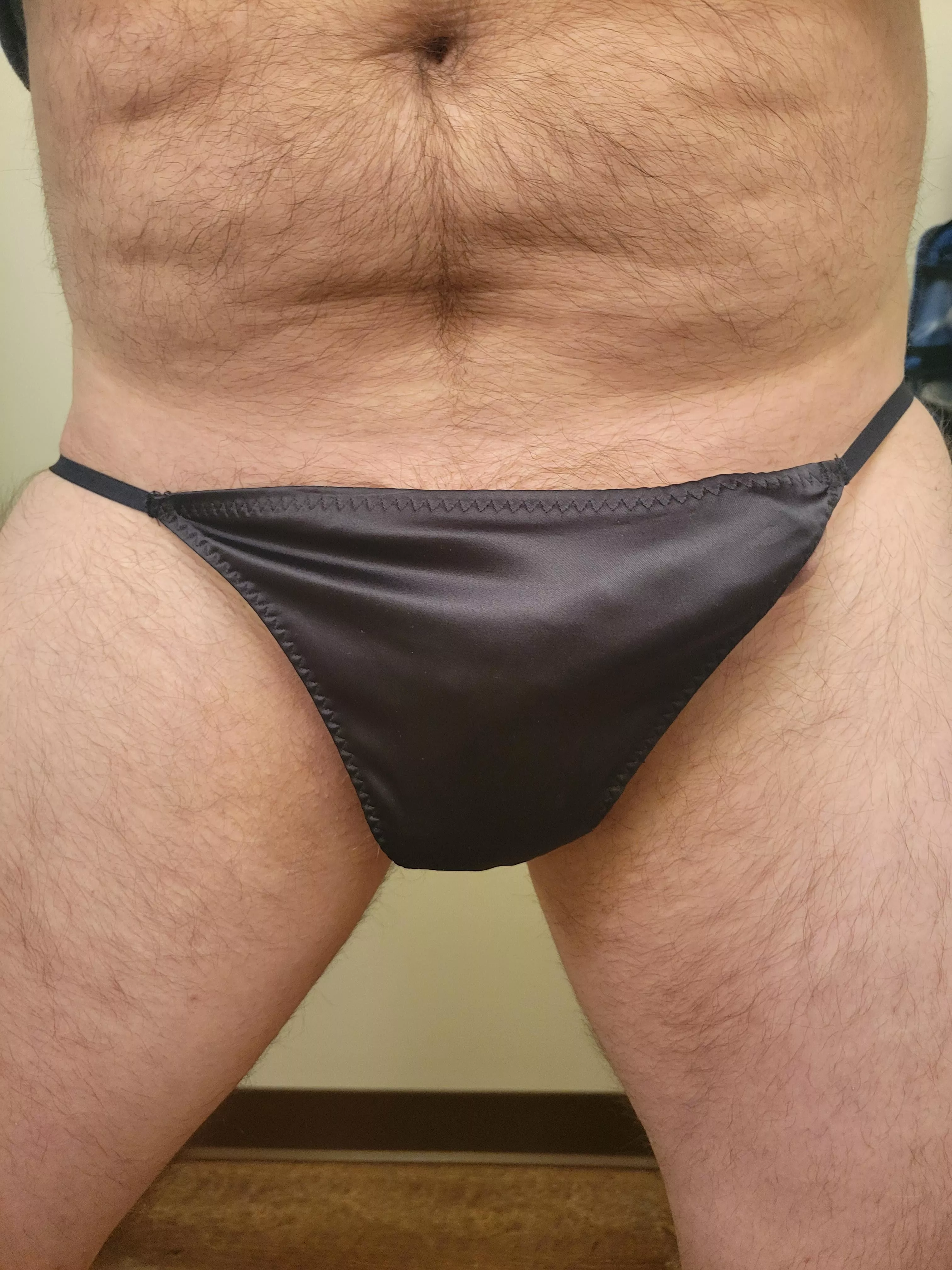 I love playing in my girlfriends lingerie panties. Anyone else like wearing someone else panties? posted by tacosroser