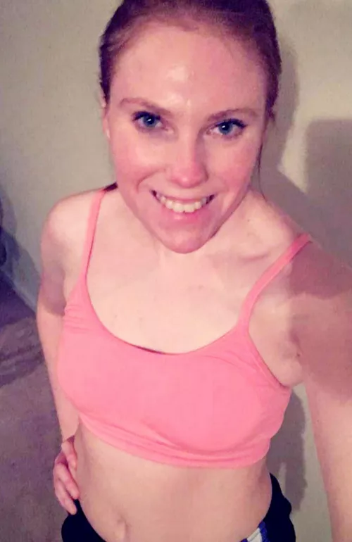 I love seeing men watch me while i run 😍 I wonder if they'd do more than watch 😈 by LilRedLuvs