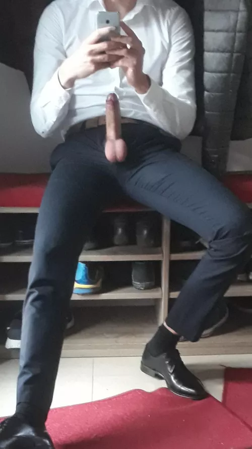 I love showing off my cock. Is it as pleasent to look at? by uporabnik1234