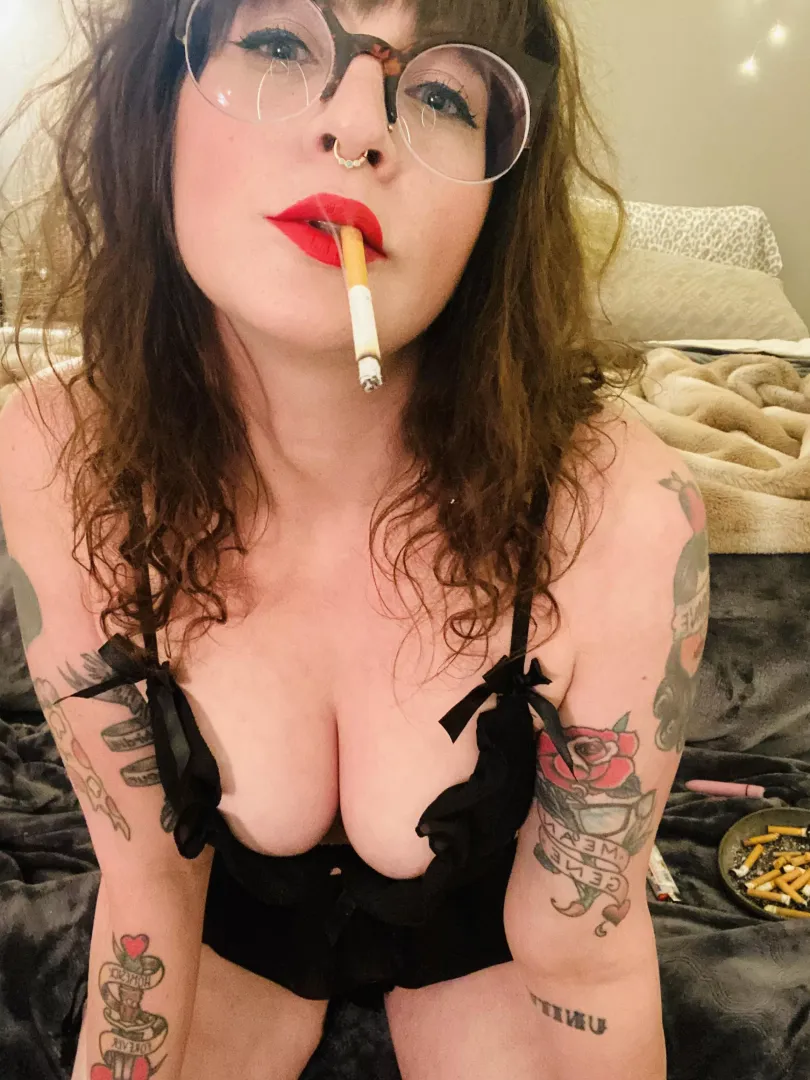 I love smoking, so hard 😘 posted by KaleNegative227
