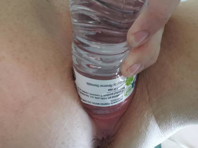 I love stretching my worthless pussy out by Darkblonde00