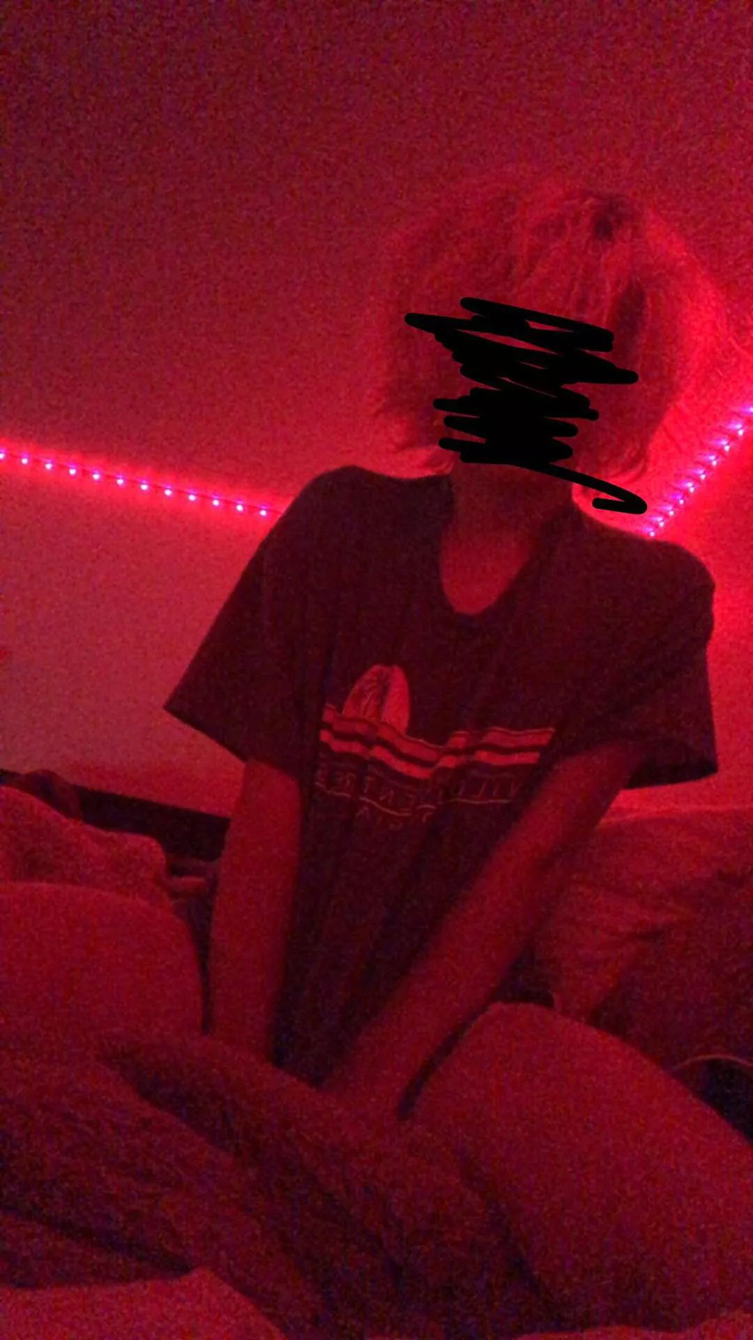 i love the color red posted by WesternReal4998