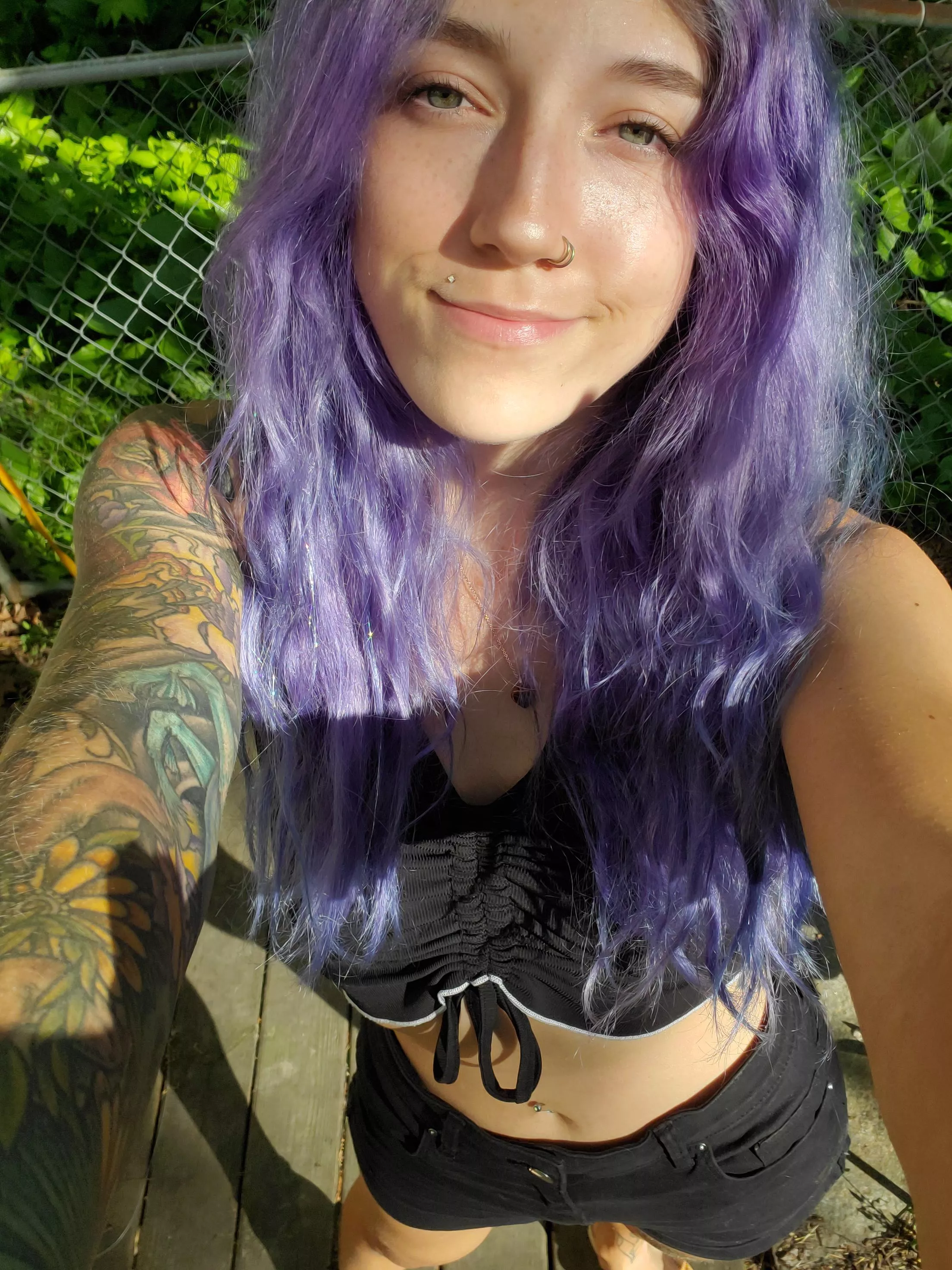 i love this bright hair & no makeup look posted by vulpenira