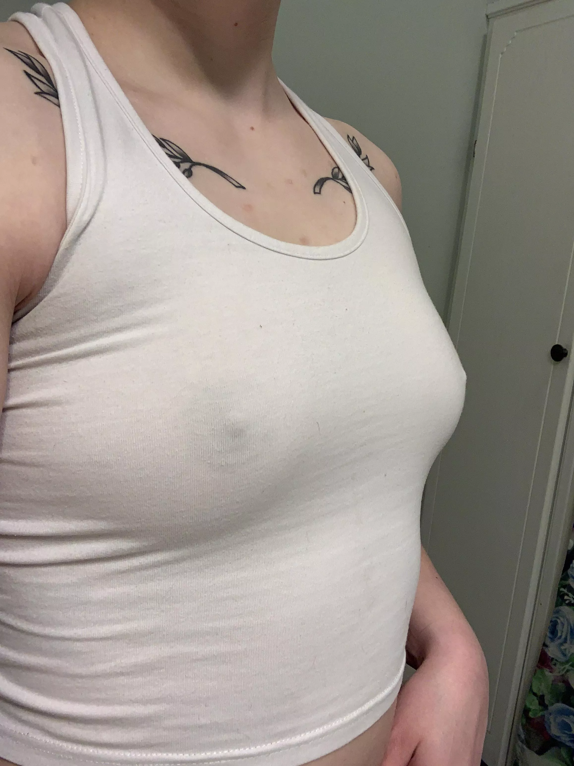 I love this crop top [f] [oc] [image] posted by EMsReprisal
