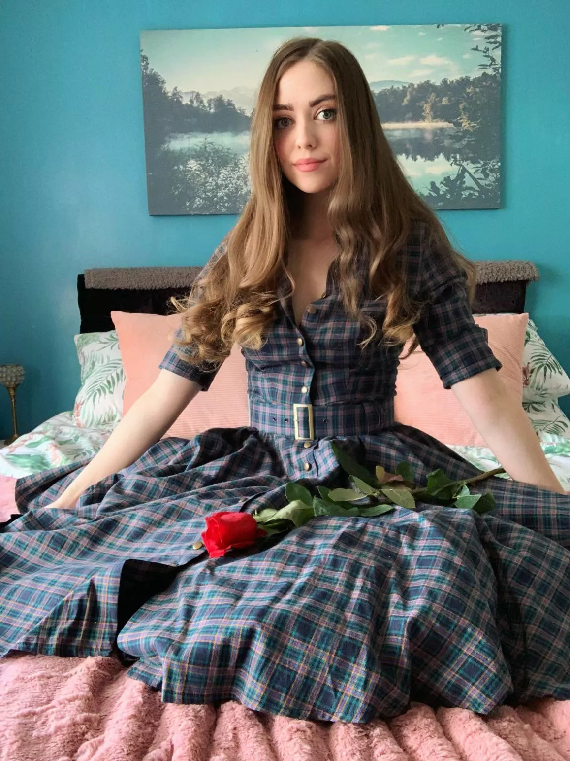 I love this dress. Have a great Sunday [f] posted by highlandbunny