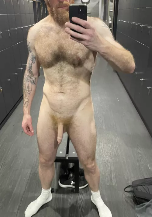 I love this mirror in the gym - I also love being naked 😜(38) by gbrad1983