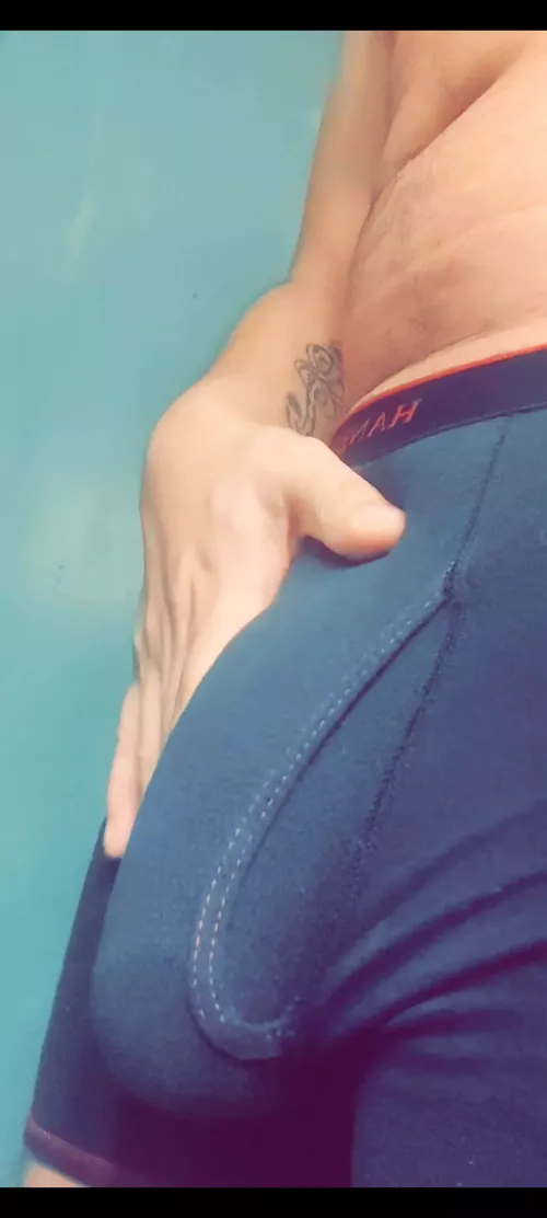 I love this one 😍 by latinpipeswinger