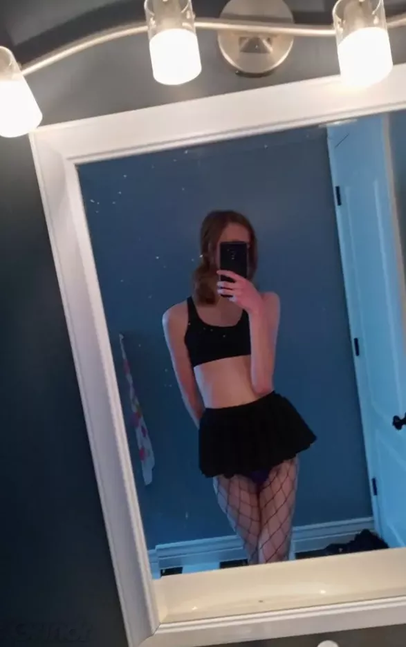 I love this outfit posted by BlueSockPuppet