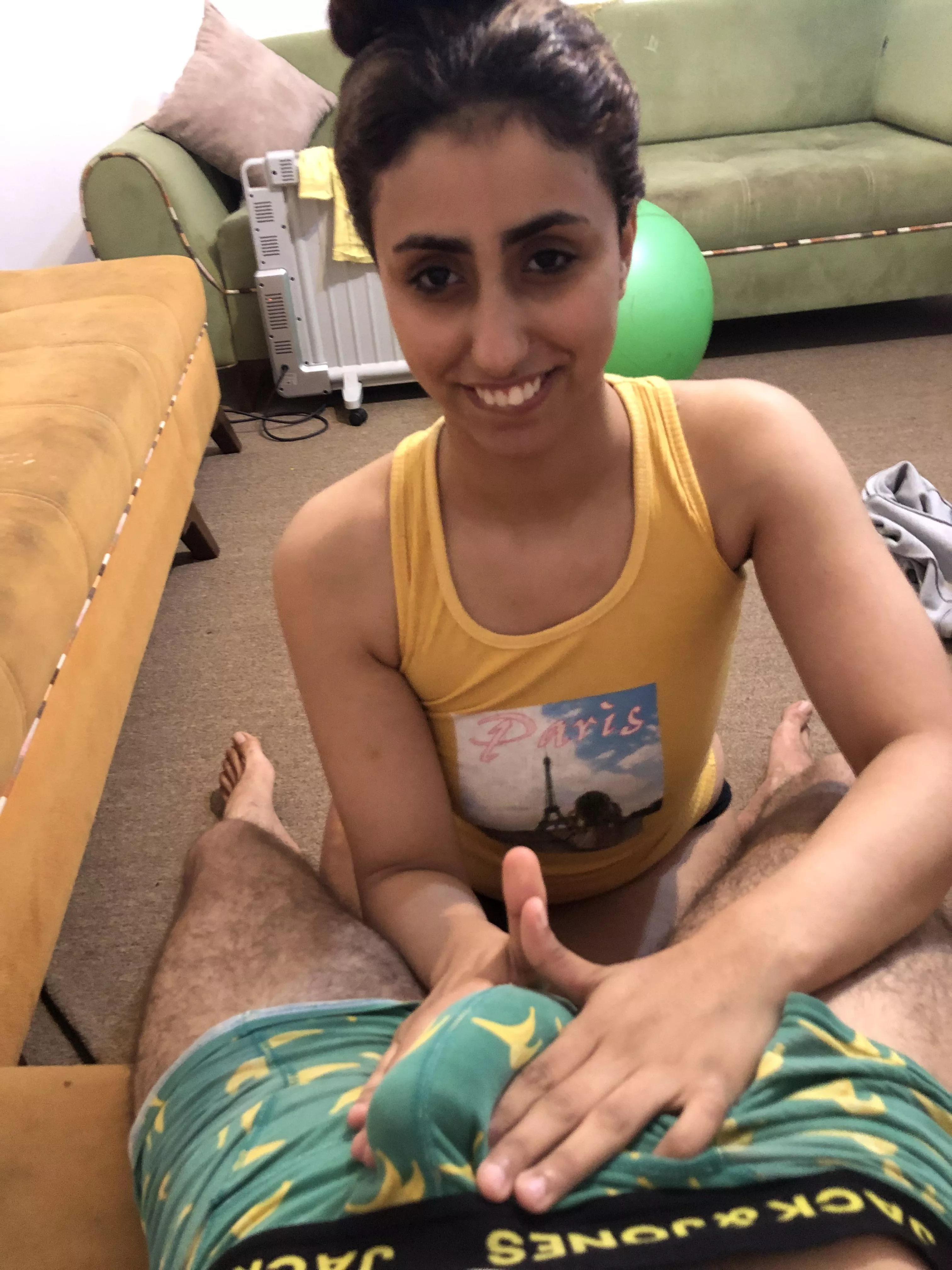 I love to hold my husband 🍌🫣 OC [F] posted by iszmail