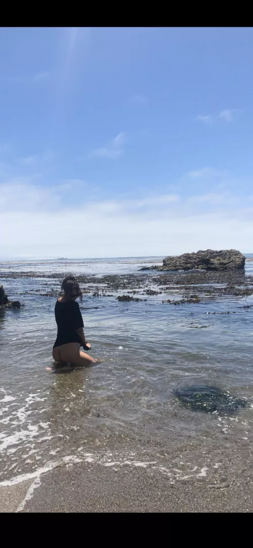 I love traveling and taking naughty pics for daddy, cum find me for the naughtiest by ohNatalieNaughty