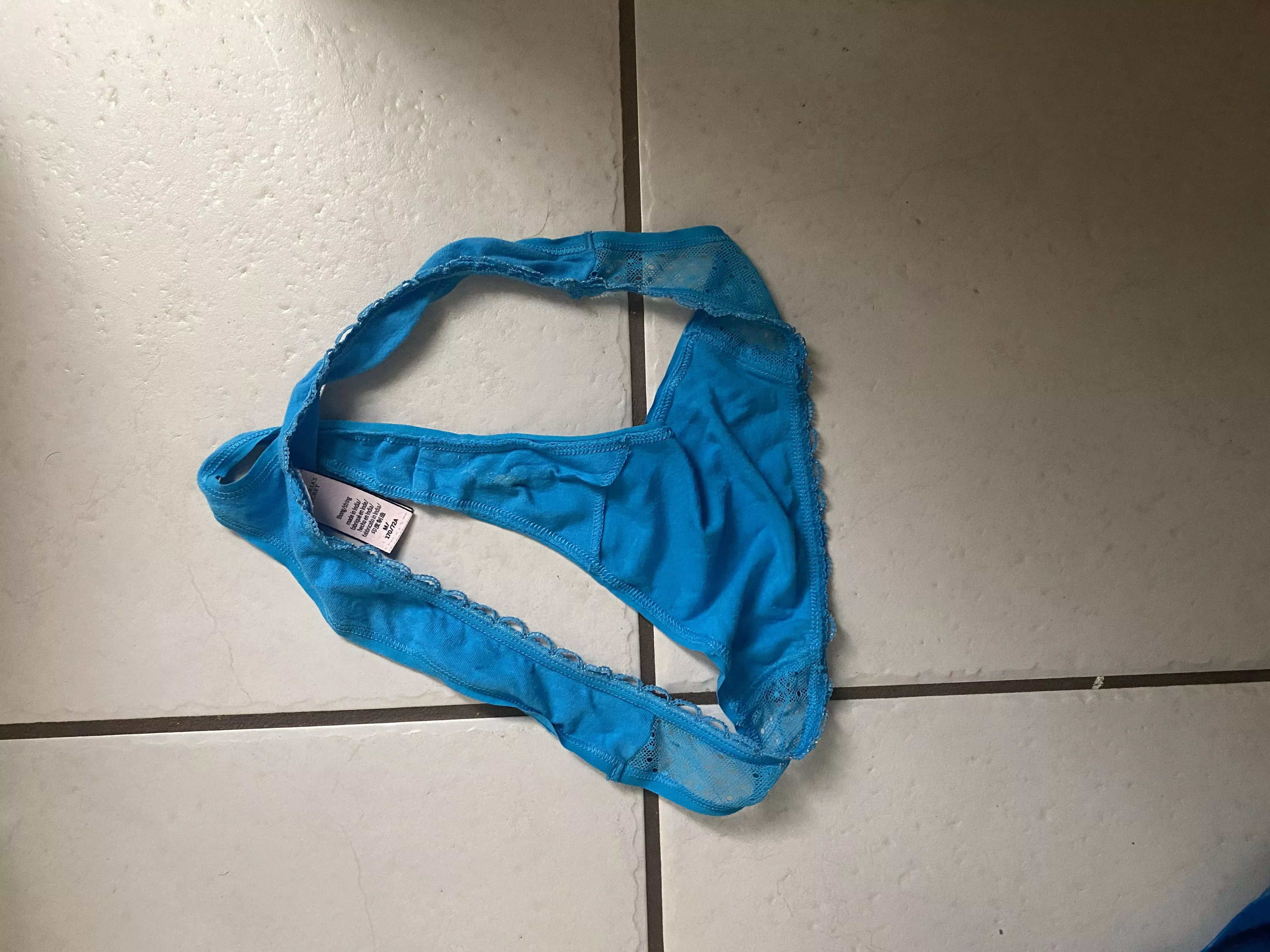 I love when family comes into town for the holidays. These are my cousins wife’s panties. She’s such a clean person and her panties smelled literally sweet. posted by The_boys21