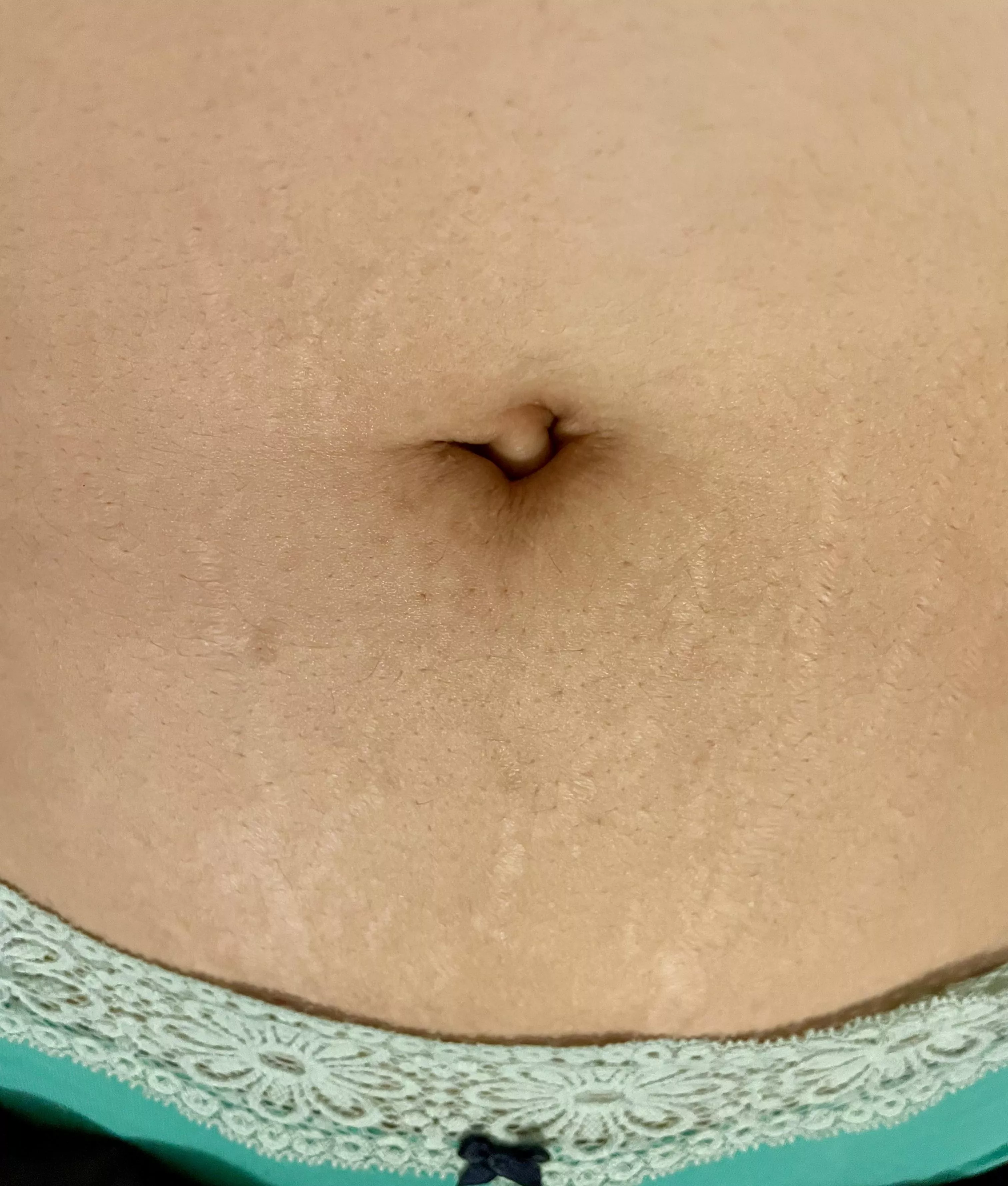 I love when my little nub comes out of hiding posted by BUBBLEGUMBIITCH