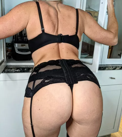 I love when someone other than my husband spanks me. [F] by Mrs-Molly