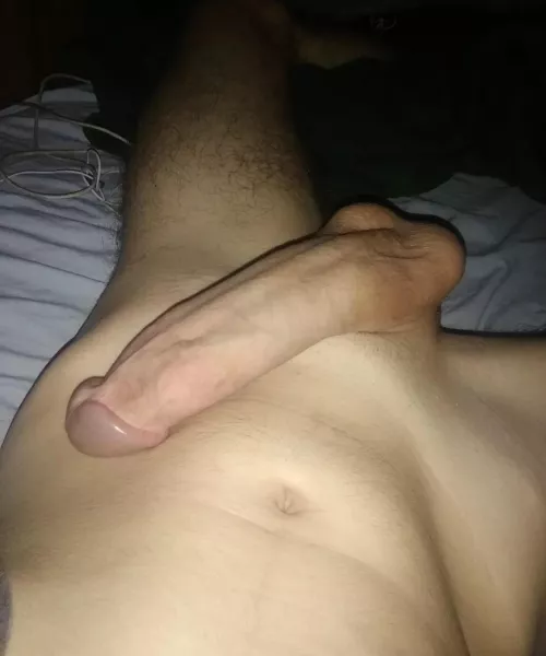 I loving showing my cock to strangers🙈😏 young 18y/o looking to have some fun, hit my dm for some more😉🍆💦 by -GotToked-