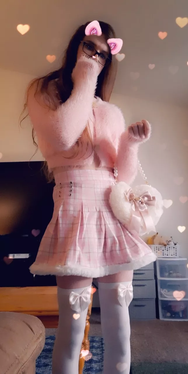 I luv all of you nya~ pease cuddle? ♥︎ posted by kittenkaitlynn