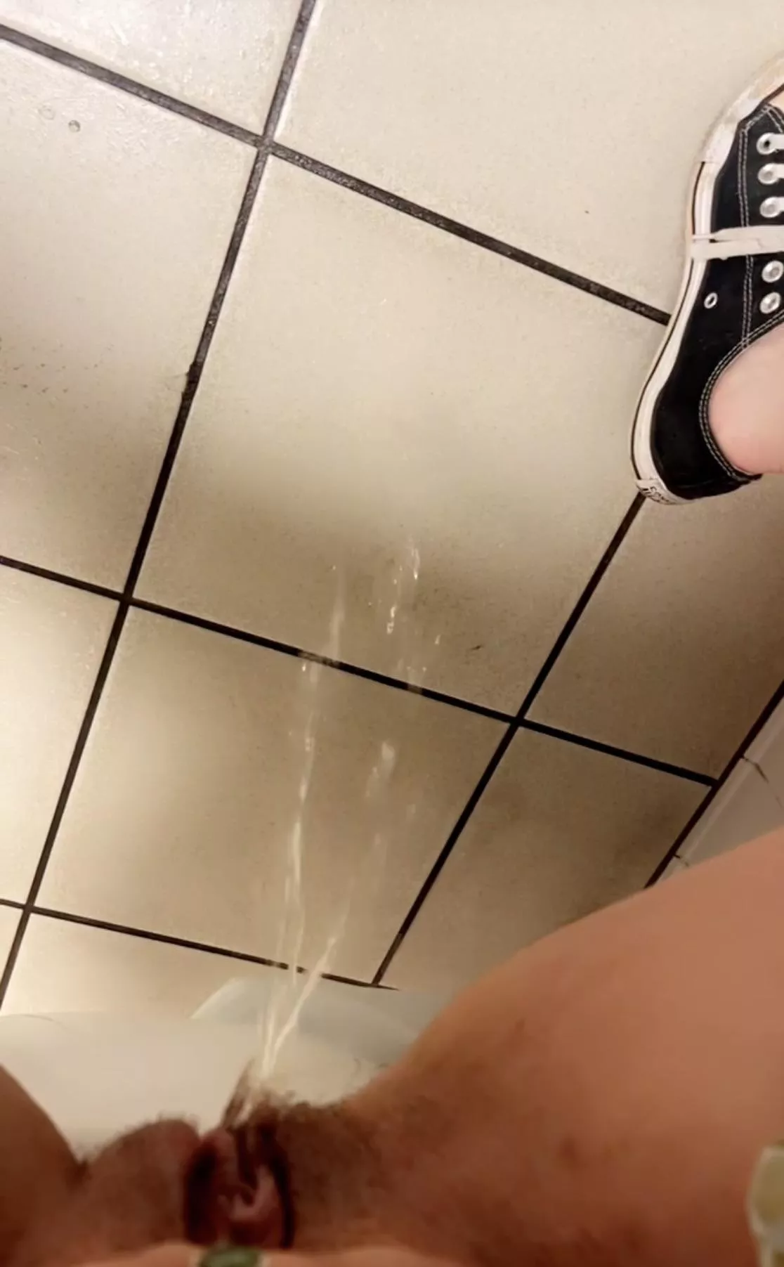 I made a mess today in the school bathroom :) posted by Buggielove4