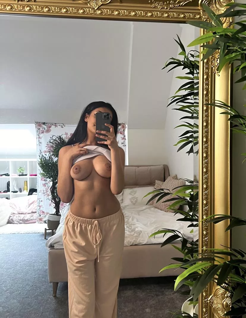 i make casual look sexy 😋 (f) posted by lnnocentchild200