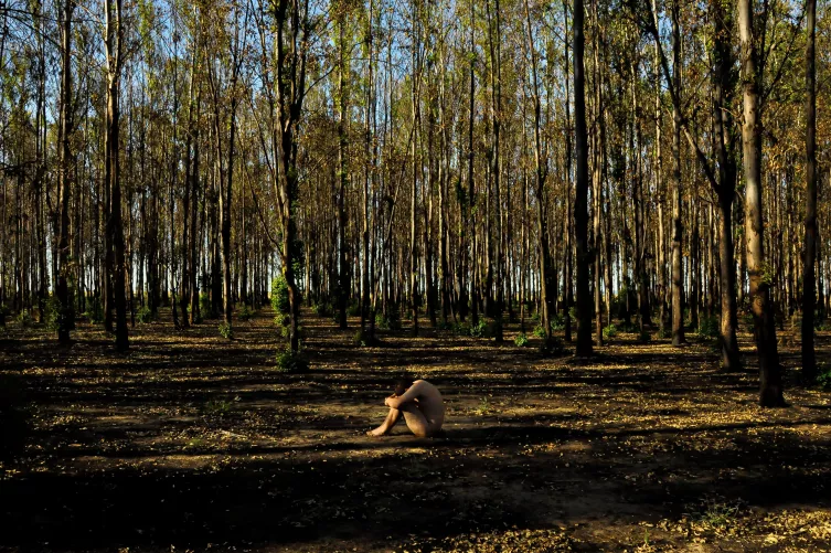 I make this art with my body, a camera and the nature. 💚 by CourierSixUry