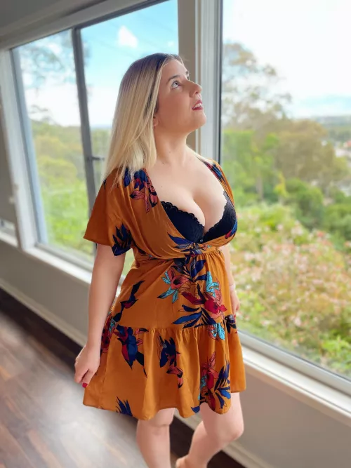 I might be looking upwards, but I know for damn sure that's not where you're looking 😉 by adventuroussidelines