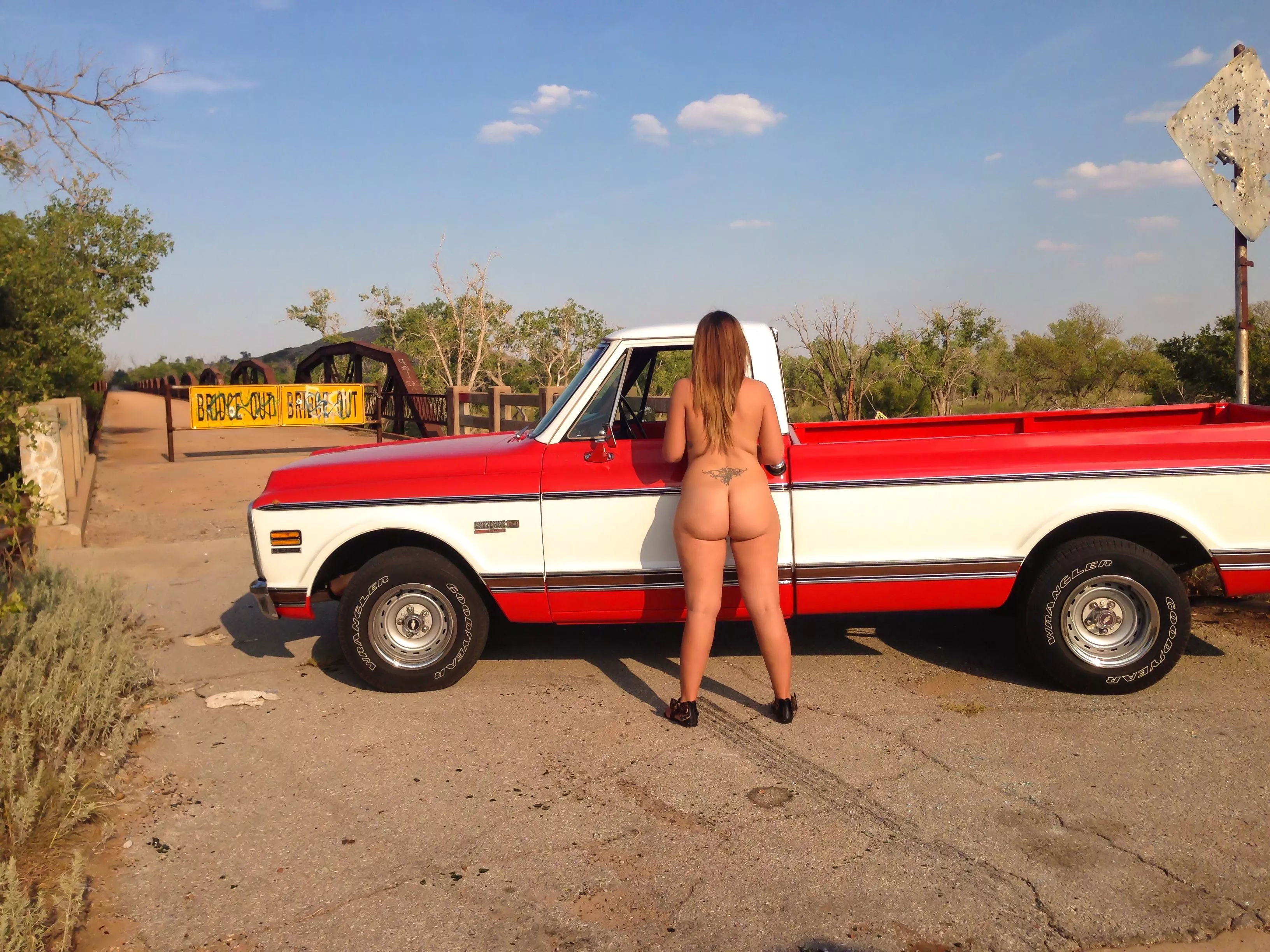 I might need some roadside assistance. posted by Fineapplecakes