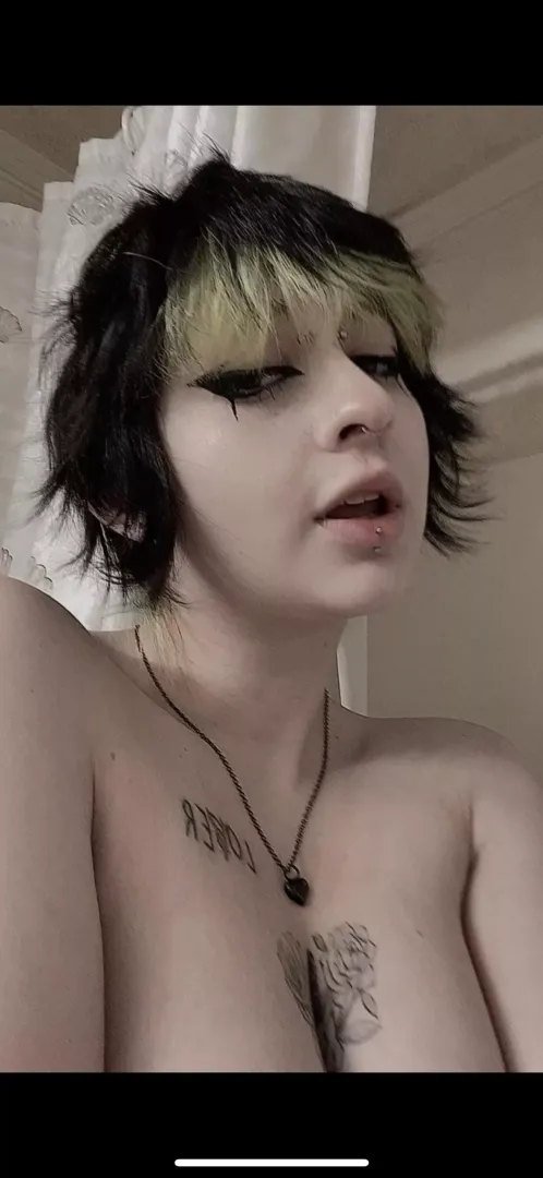 I miss having a pixie cut by cumbunii