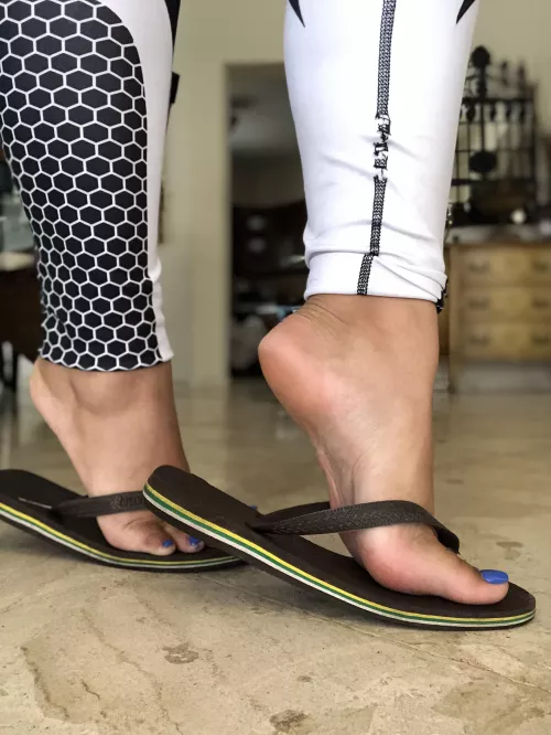 I miss ur wallet by Feetpics0o-