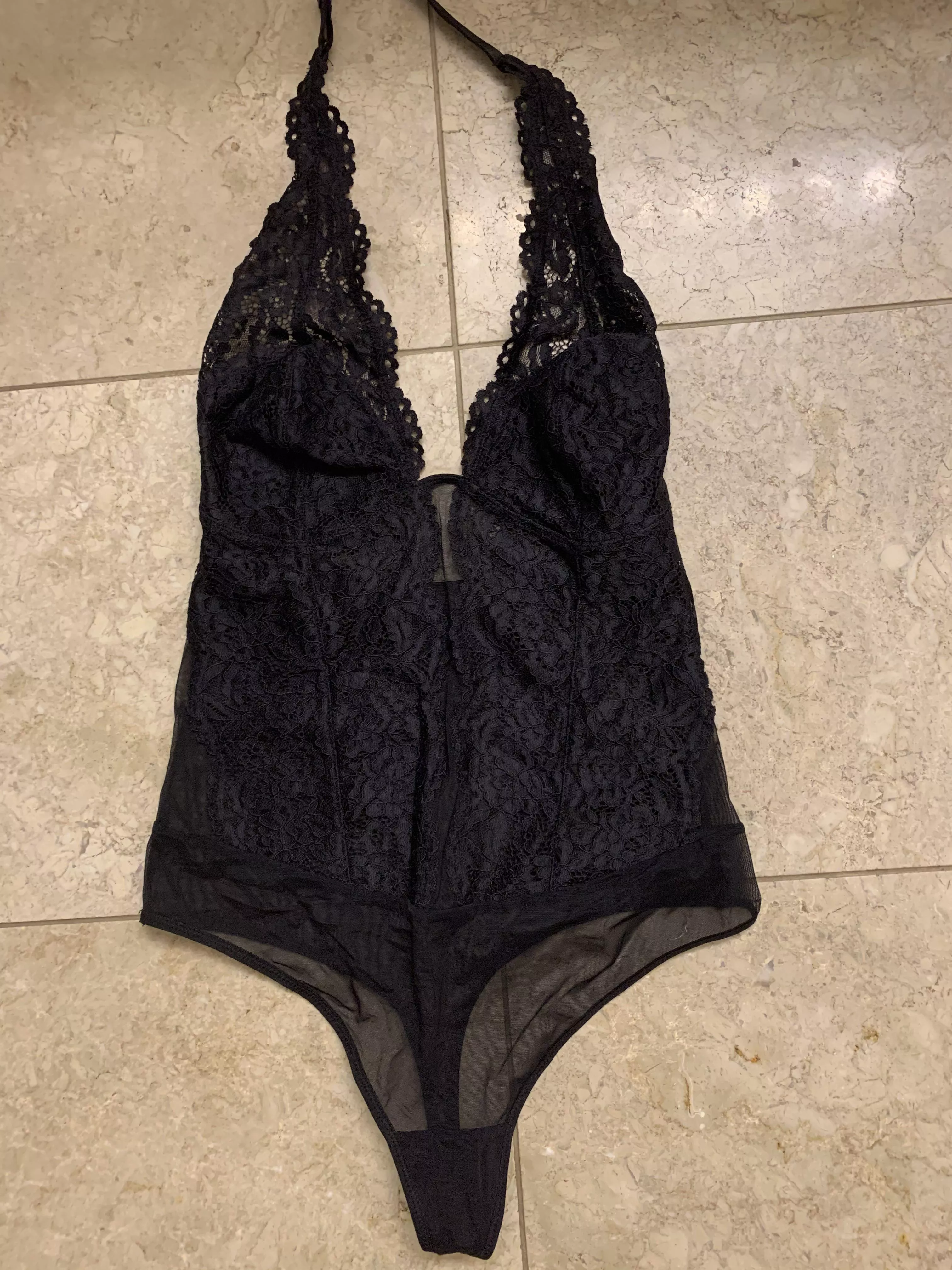 I miss wearing her lingerie posted by squiggly81