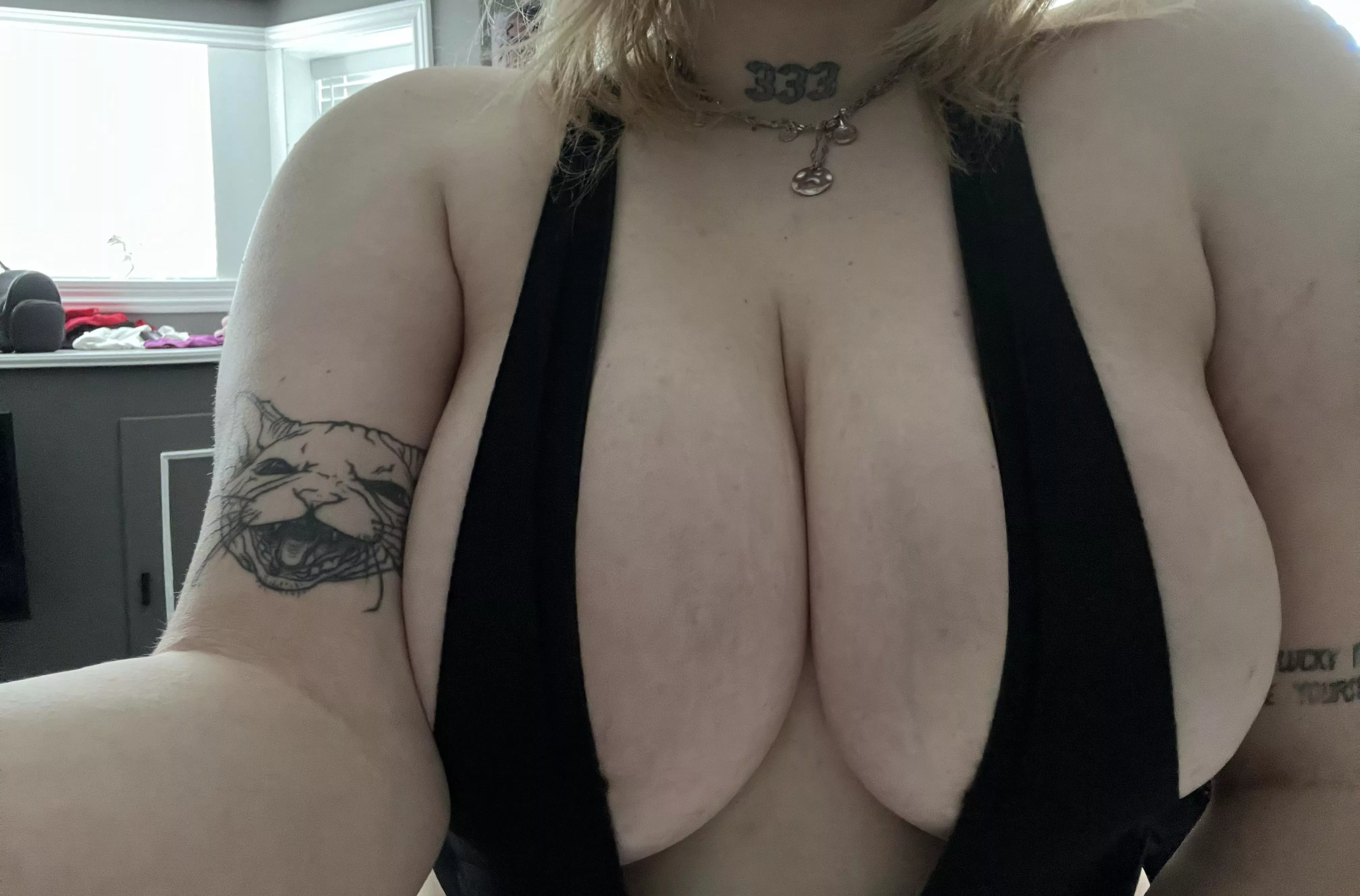 i need a cock between my big tittys posted by maddyxoxox3