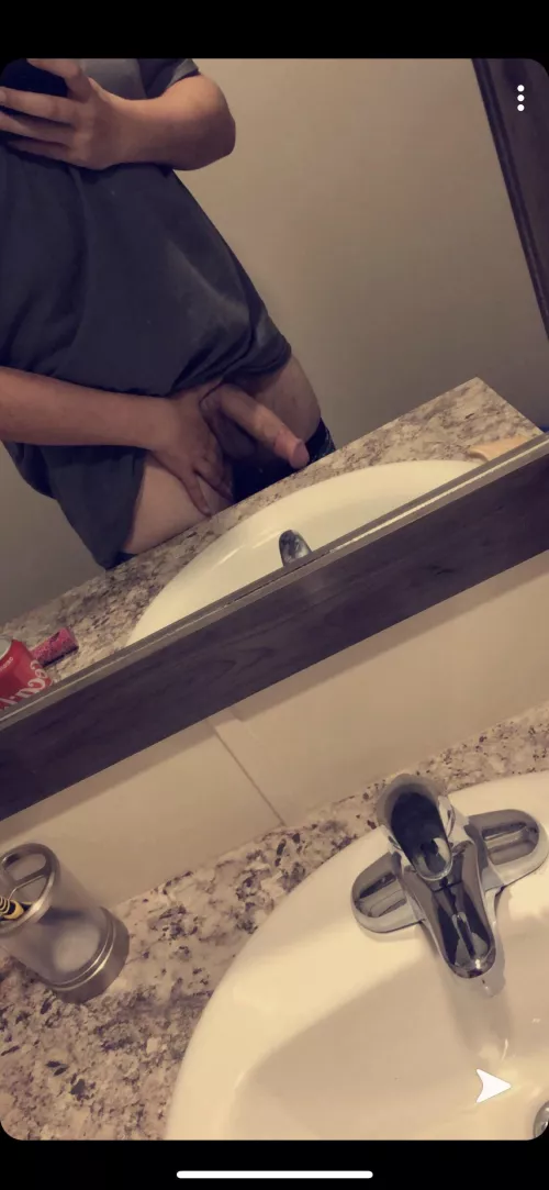 I need a hand 😩 by Mercilus22