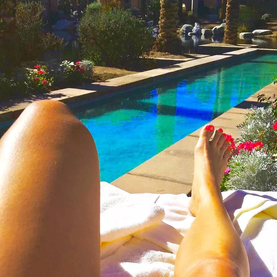 I need a massage while relaxing in the sun. Take a wild guess what I want u to use for lotion on my 50 yo gilf legs and feet posted by Princessmilffeet