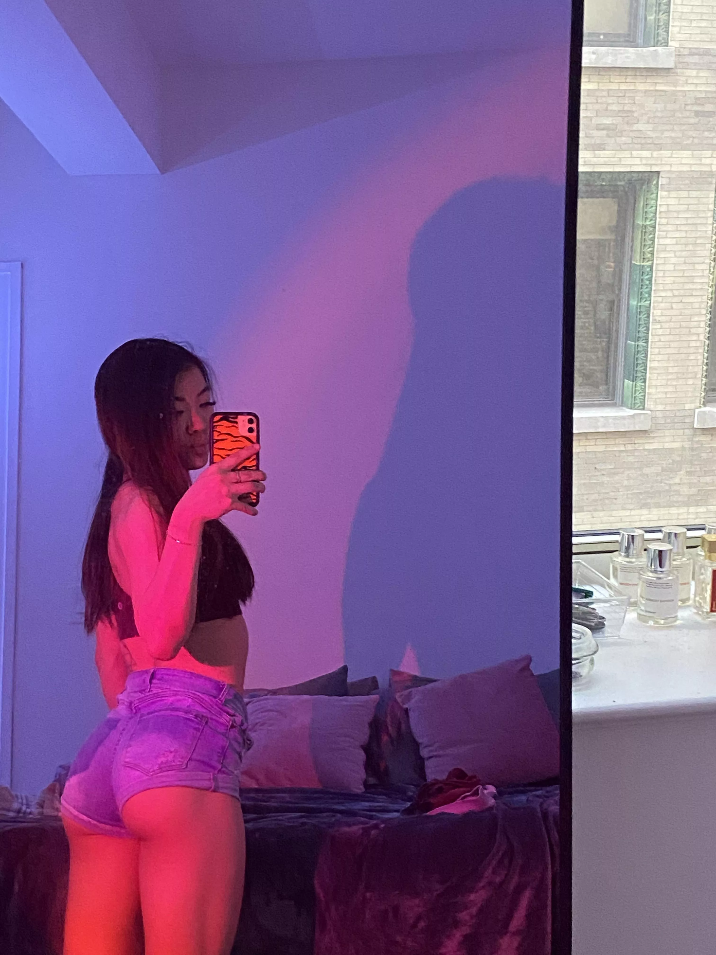 I need a new bf 💋 posted by angelyraxo