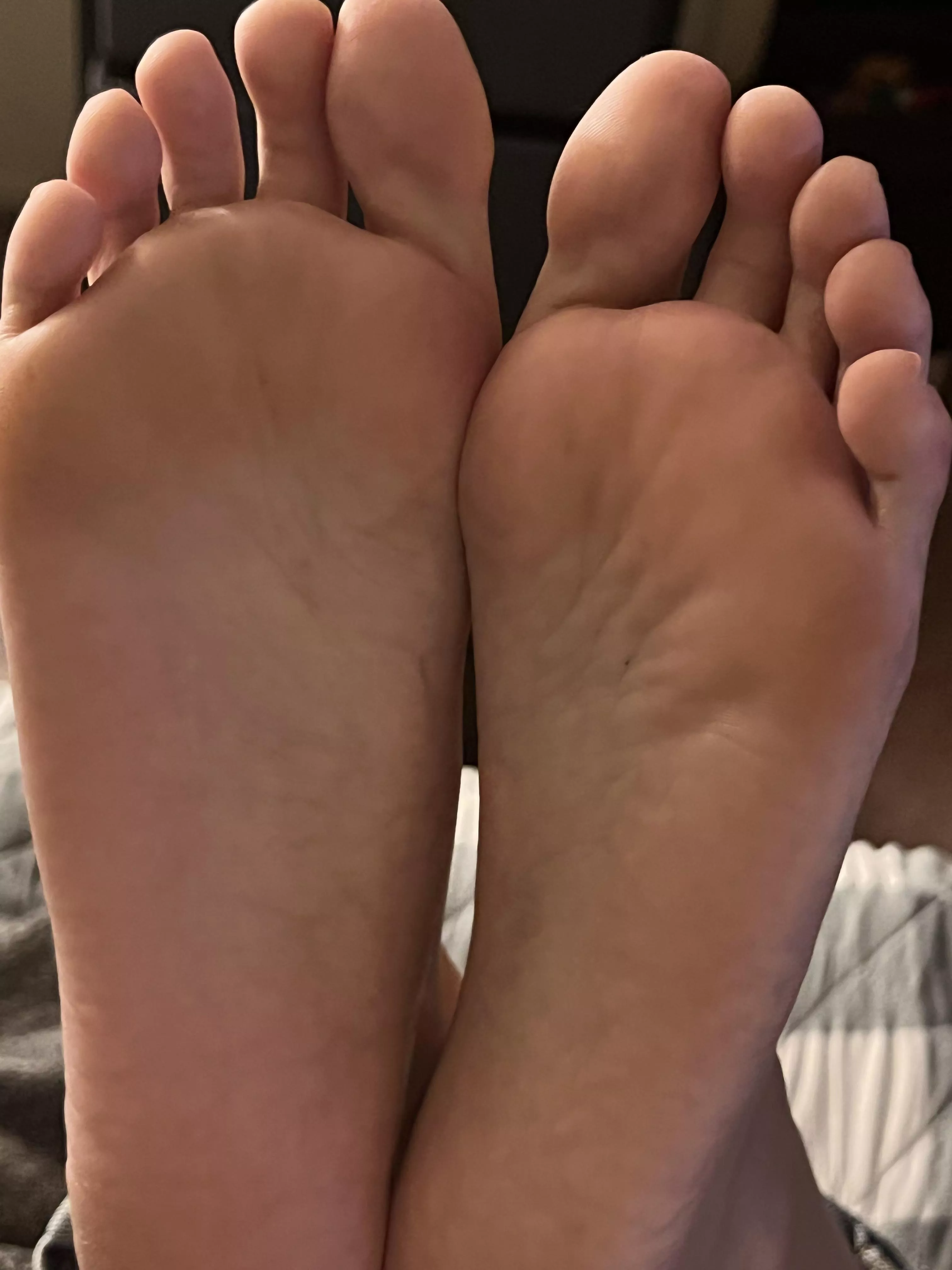 I need a rub 🥰 posted by Ms_feetsie