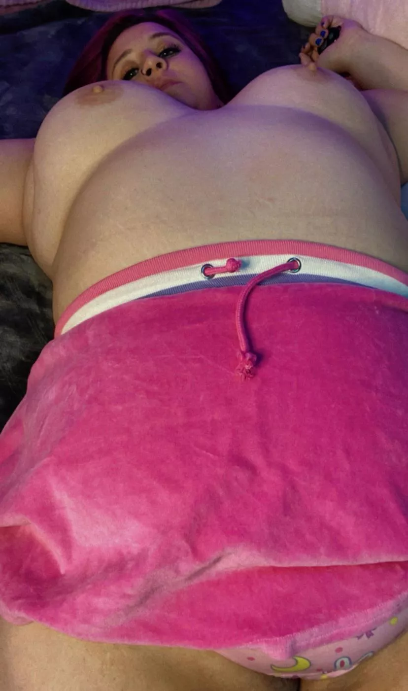 I need an online spicy romance. I’ve been single for a year and a half 😭 posted by vis4violet