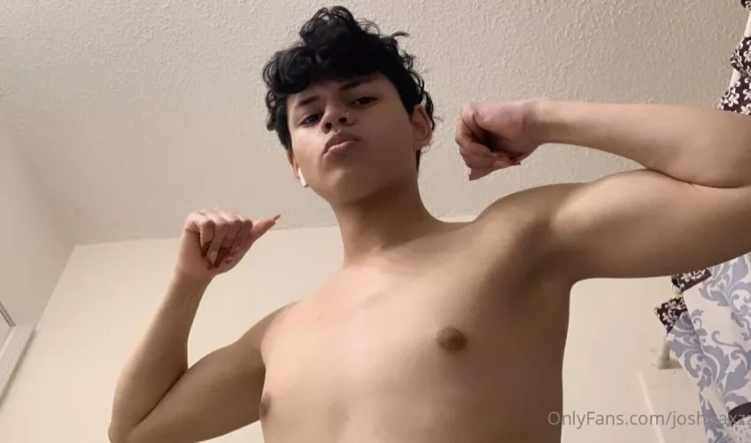 I need attention 😈 by joshuaxzz