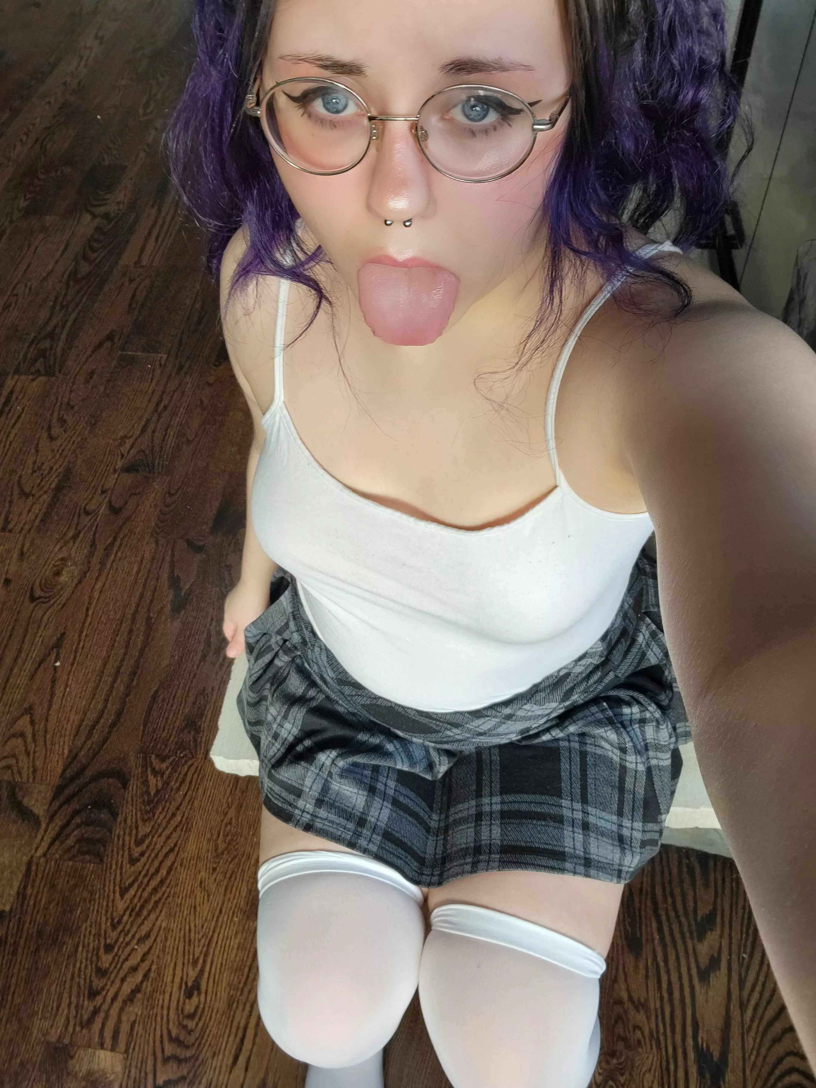 I need help with my tests teacher, I'll do anything posted by Kctiexx