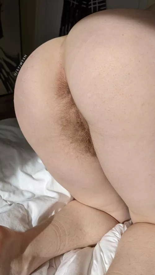 I need my hairy ass French kissed by efiwfsn