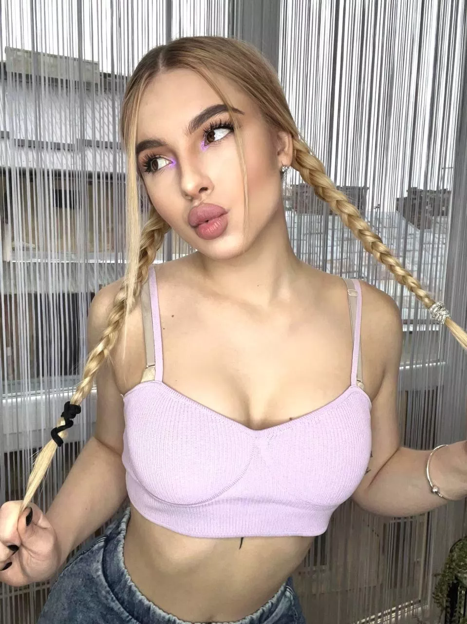 i need some atention please🥹 posted by KristinaxBelle